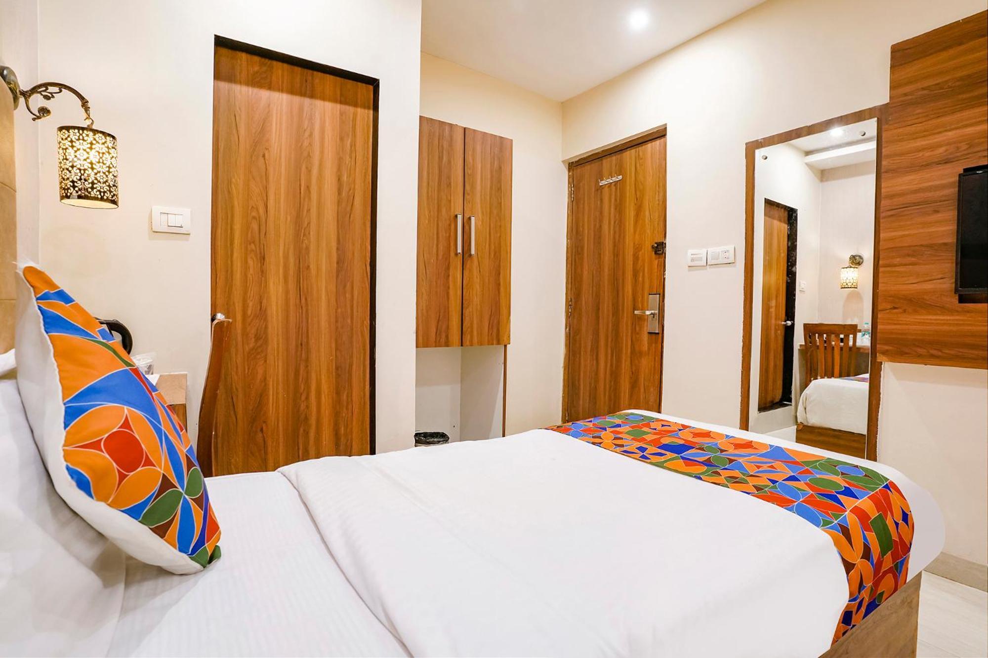 Fabhotel Amber Palace - Nr Fort & Csmt Station Mumbai  Buitenkant foto