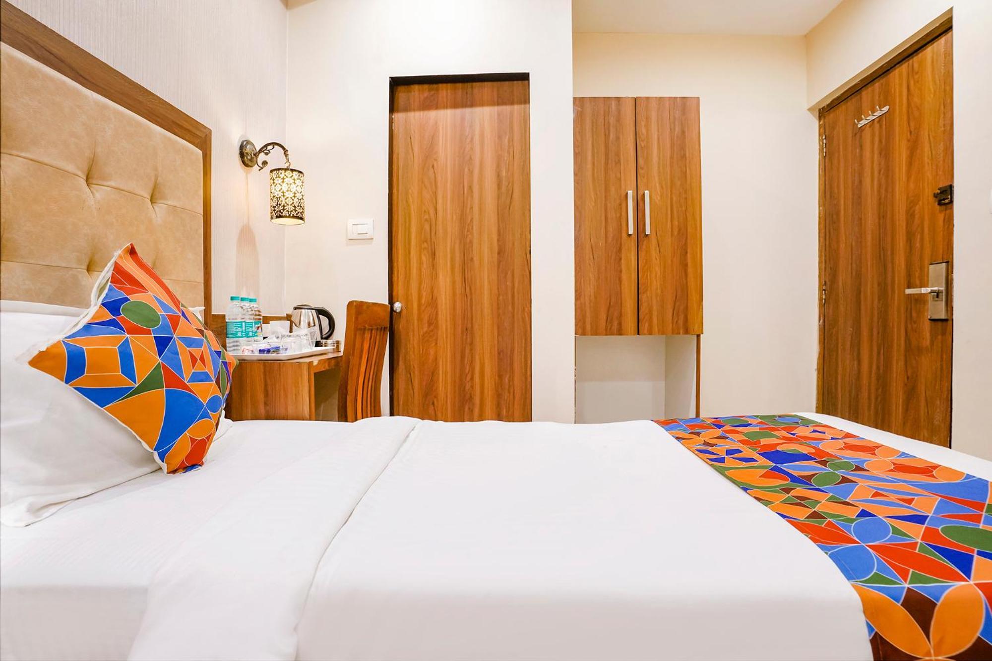 Fabhotel Amber Palace - Nr Fort & Csmt Station Mumbai  Buitenkant foto