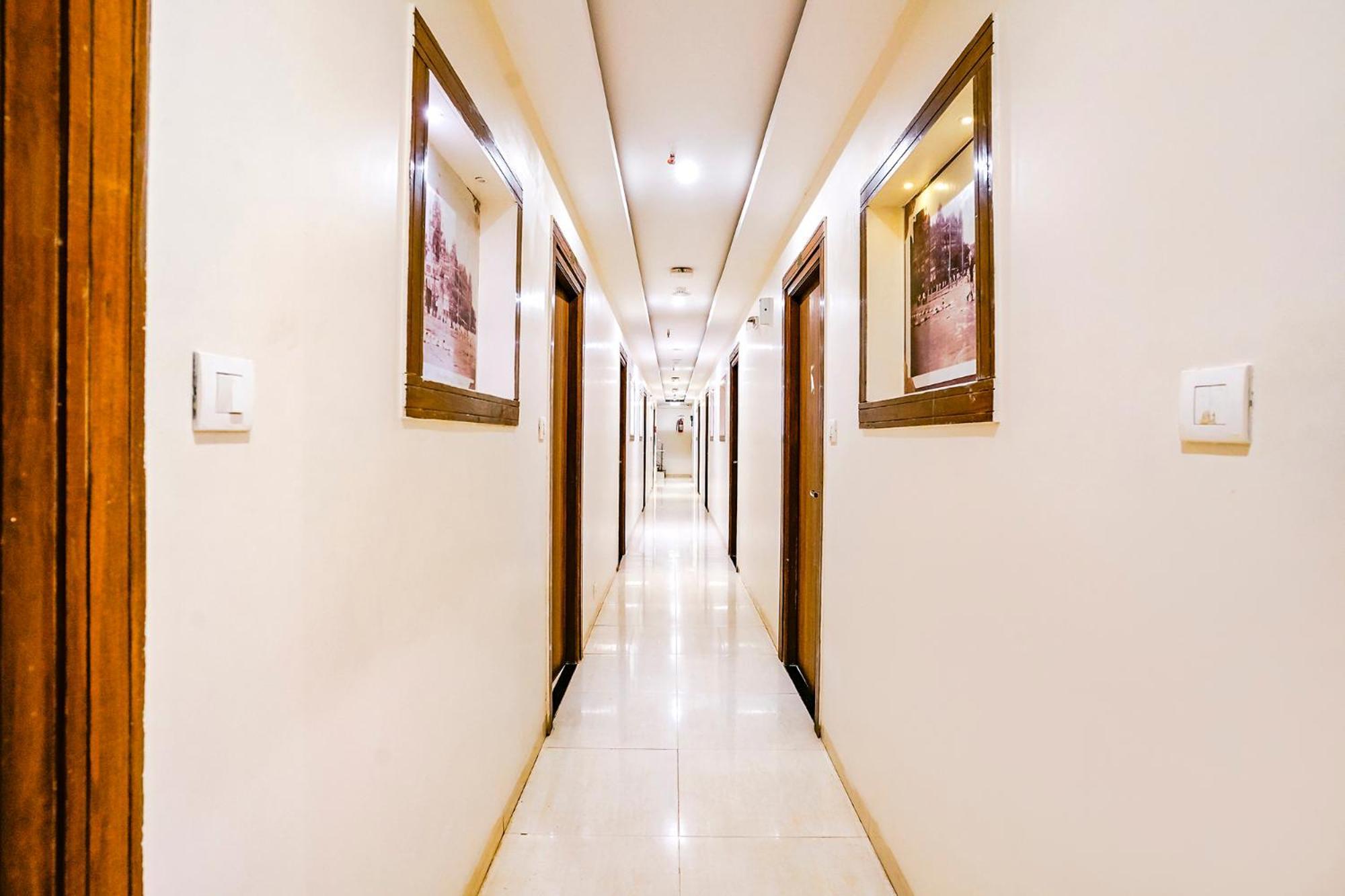 Fabhotel Amber Palace - Nr Fort & Csmt Station Mumbai  Buitenkant foto