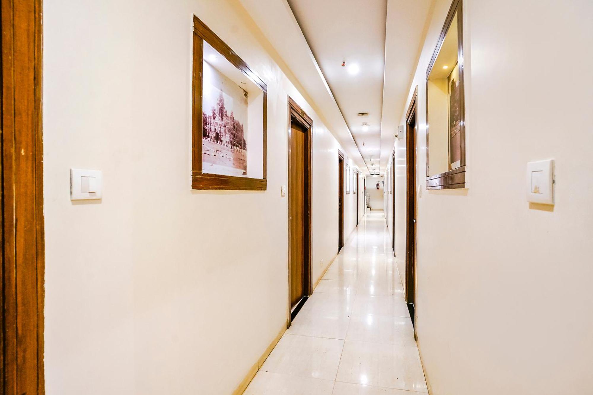 Fabhotel Amber Palace - Nr Fort & Csmt Station Mumbai  Buitenkant foto